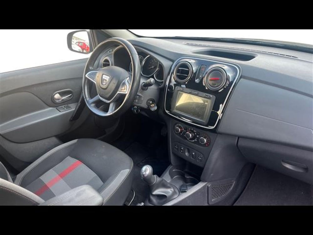 Dacia Sandero usata a Catania (10)