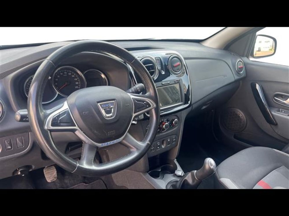 Dacia Sandero usata a Catania (12)