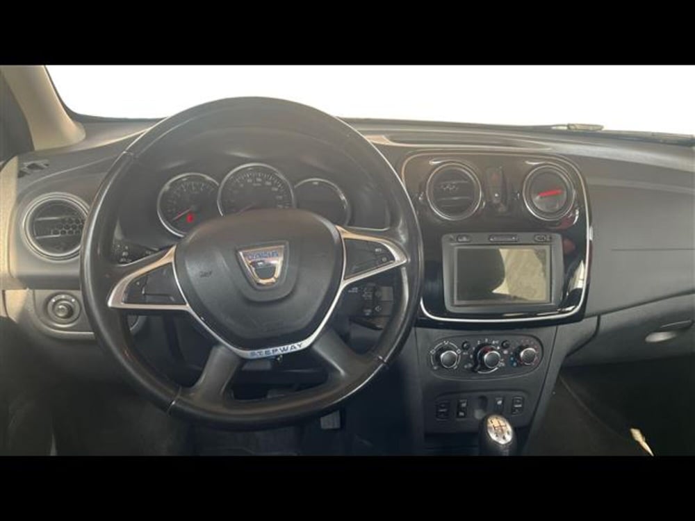 Dacia Sandero usata a Catania (7)