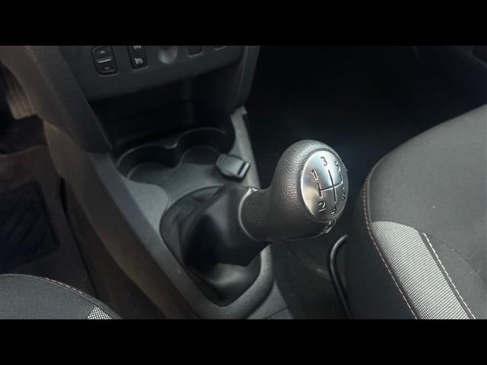 Dacia Sandero usata a Catania (8)