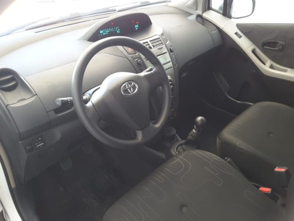 Toyota Yaris usata a Firenze (6)