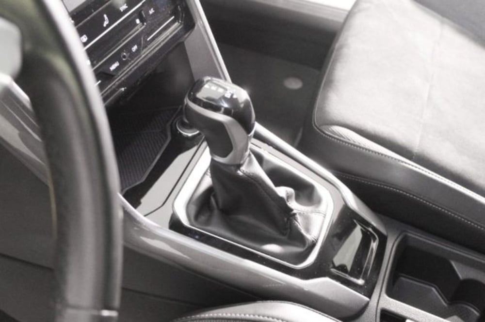Volkswagen T-Roc usata a Novara (13)