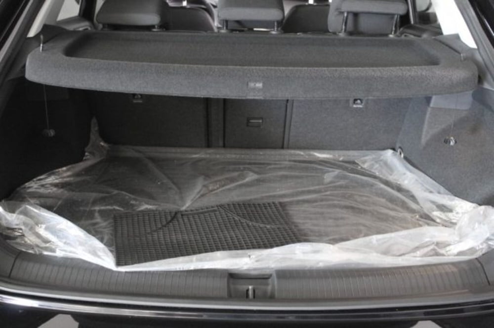 Volkswagen T-Roc usata a Novara (10)