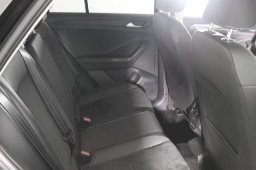 Volkswagen T-Roc usata a Novara (9)