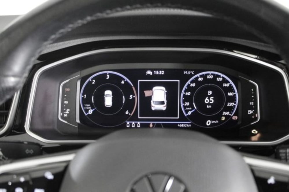 Volkswagen T-Roc usata a Novara (7)