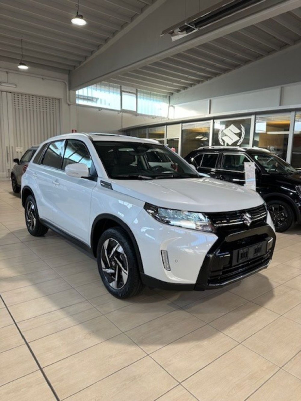 Suzuki Vitara nuova a Novara (2)