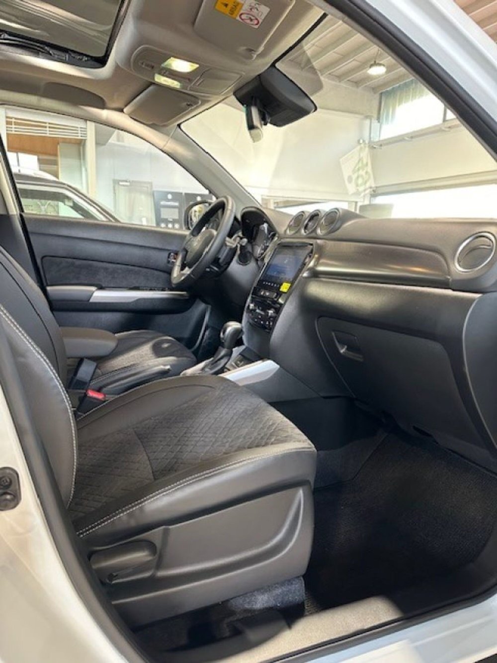 Suzuki Vitara nuova a Novara (9)
