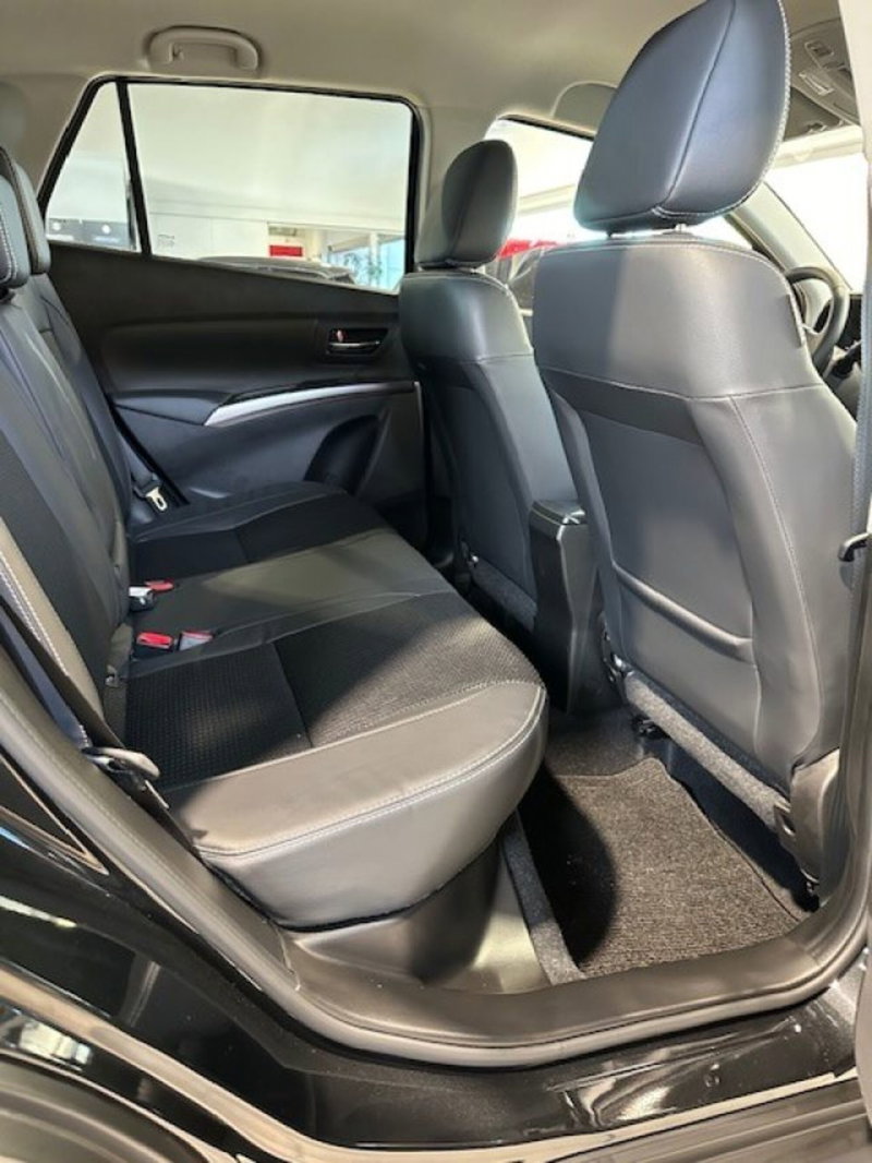 Suzuki S-Cross nuova a Novara (10)