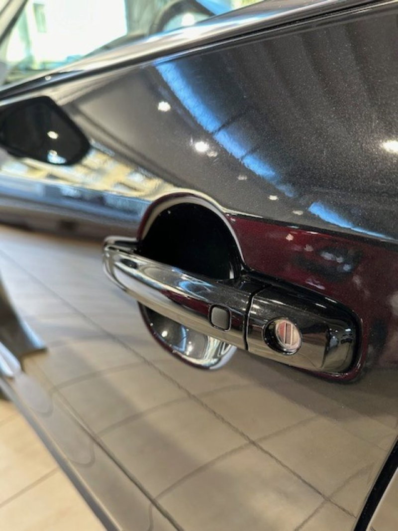 Suzuki S-Cross nuova a Novara (3)