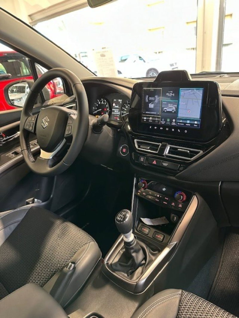 Suzuki S-Cross nuova a Novara (7)