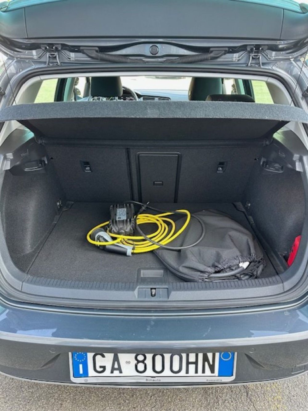 Volkswagen e-Golf usata a Novara (12)