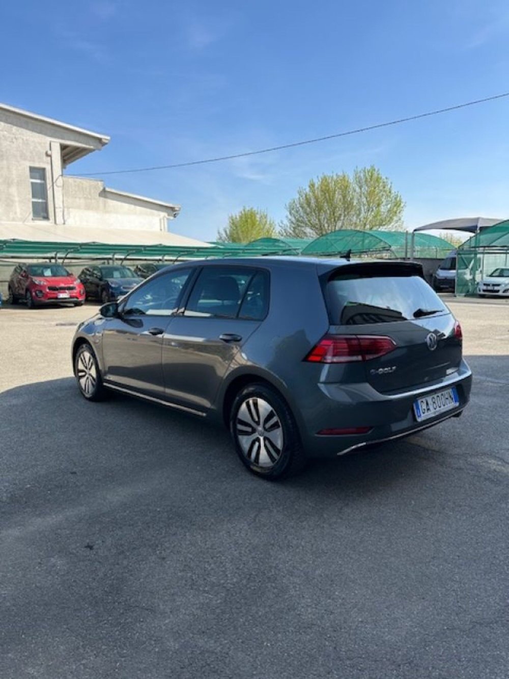 Volkswagen e-Golf usata a Novara (15)