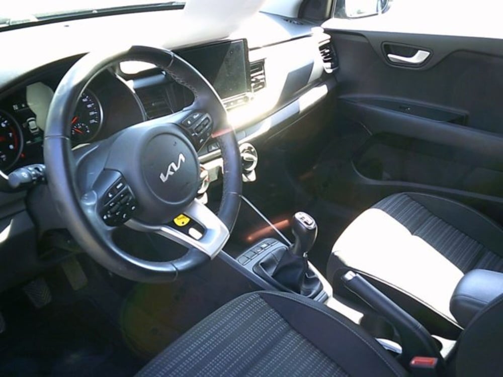 Kia Stonic usata a Novara (4)