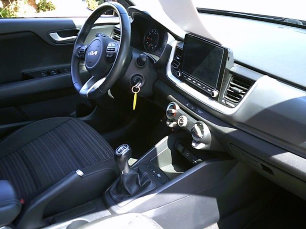 Kia Stonic usata a Novara (5)