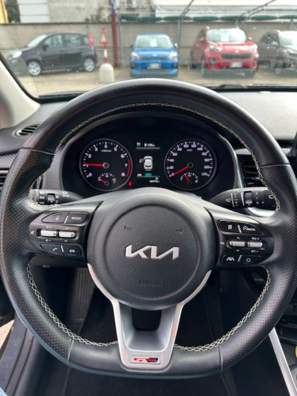 Kia Stonic usata a Novara (4)