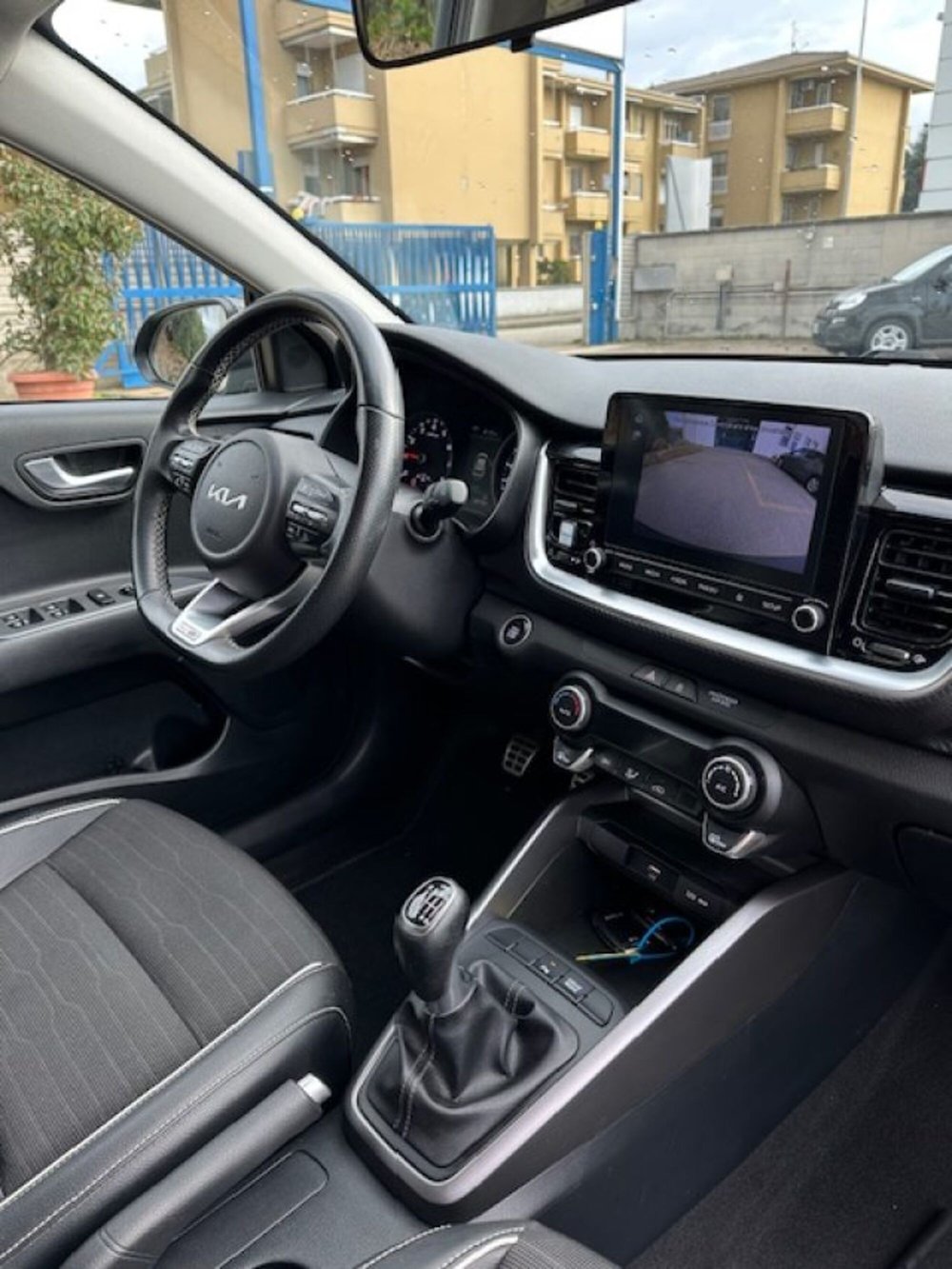 Kia Stonic usata a Novara (6)