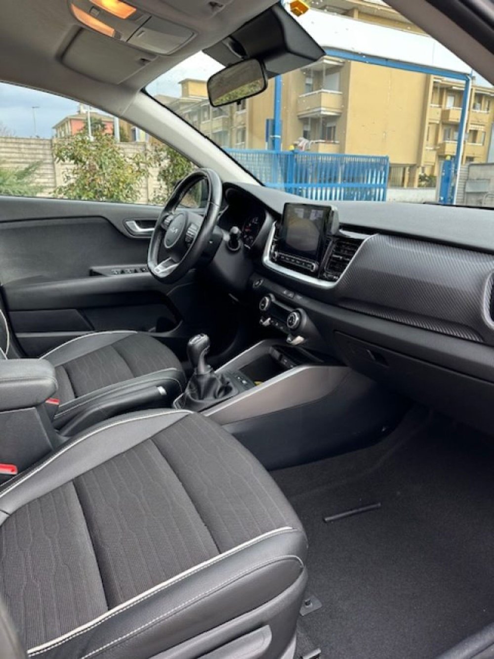 Kia Stonic usata a Novara (7)