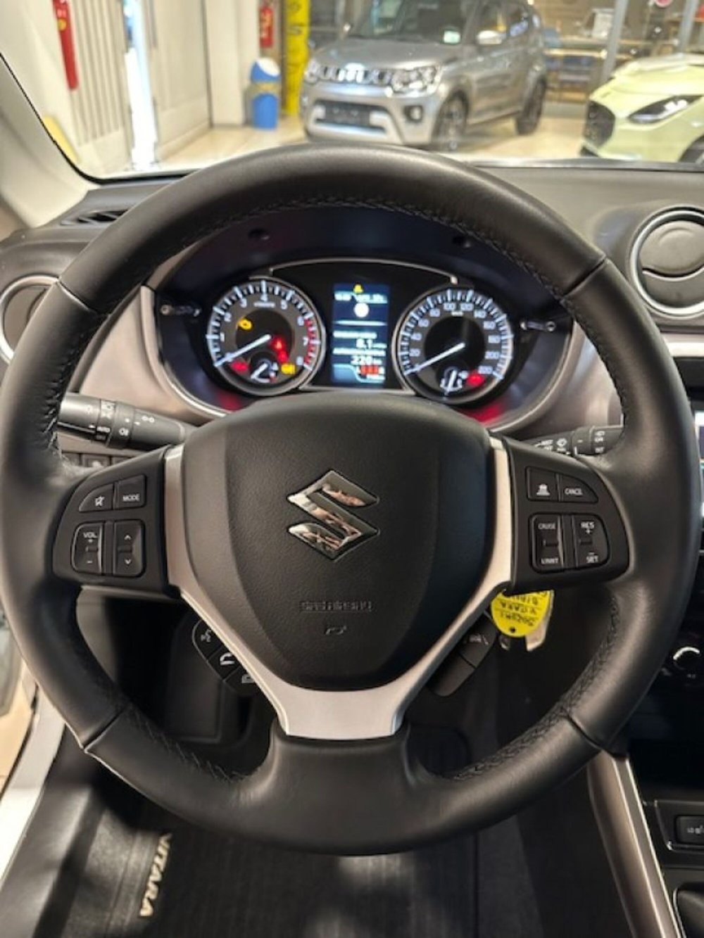 Suzuki Vitara usata a Novara (4)