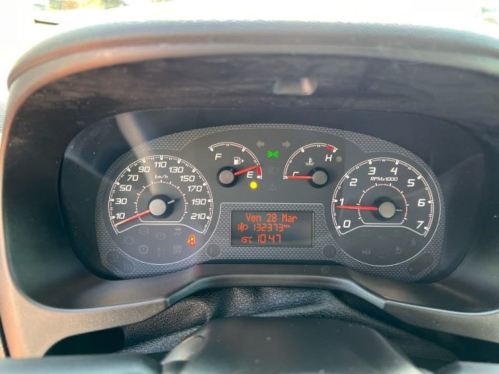 Fiat QUBO usata a Novara (15)