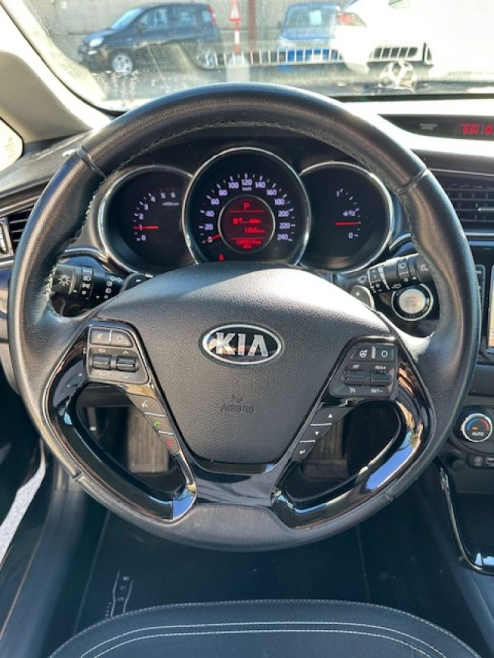 Kia cee'd usata a Novara (4)