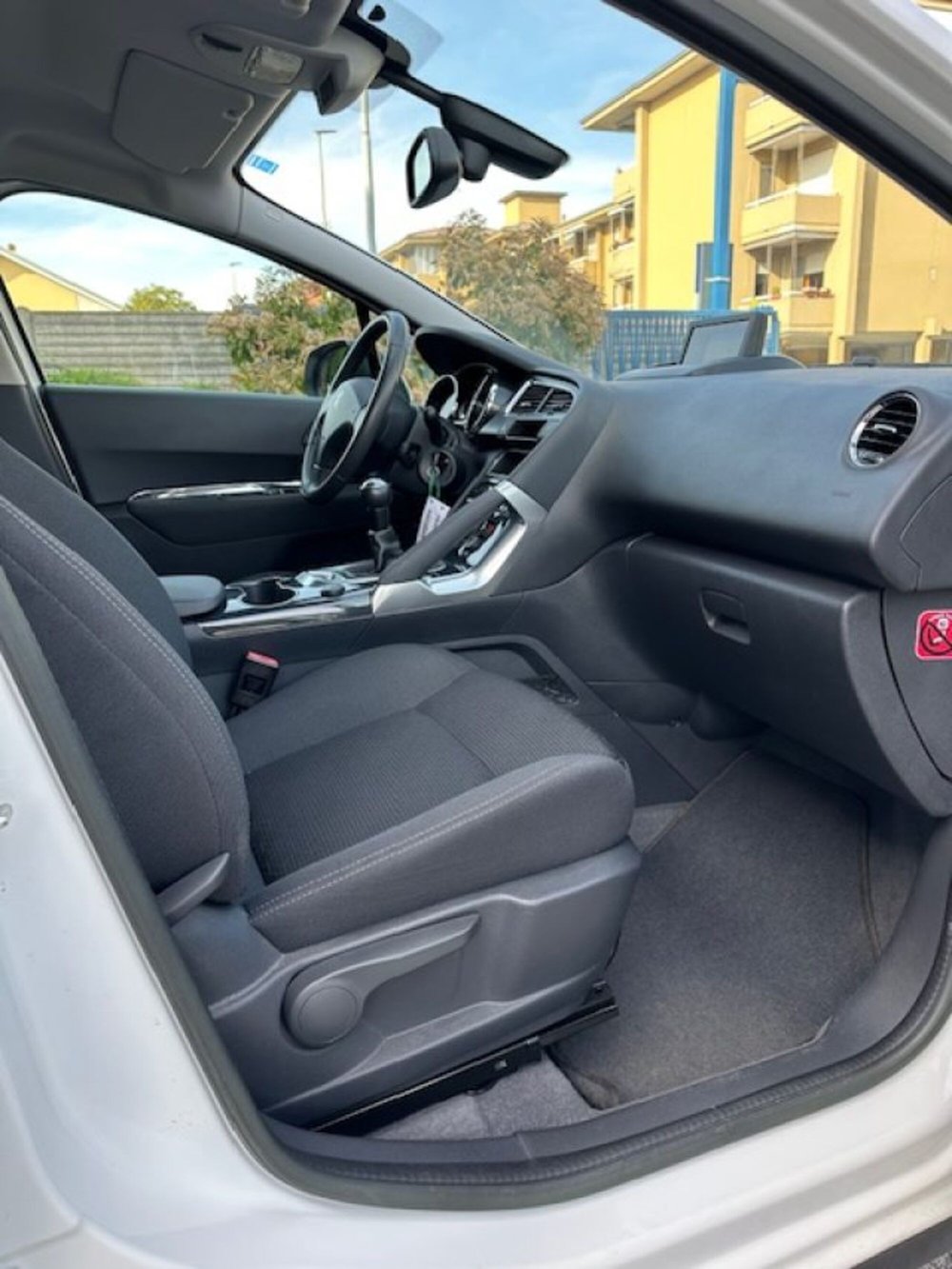 Peugeot 3008 usata a Novara (8)