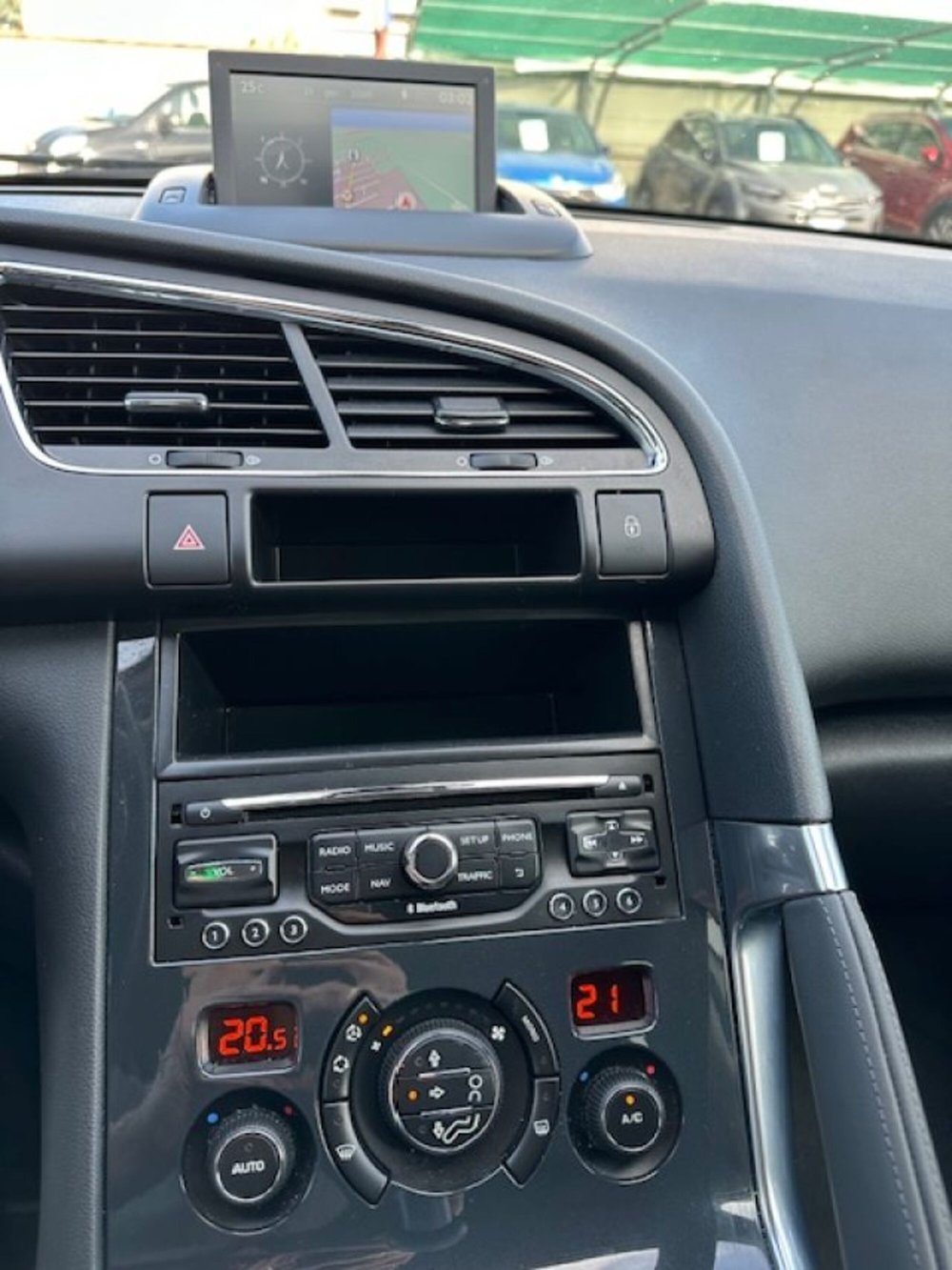 Peugeot 3008 usata a Novara (9)