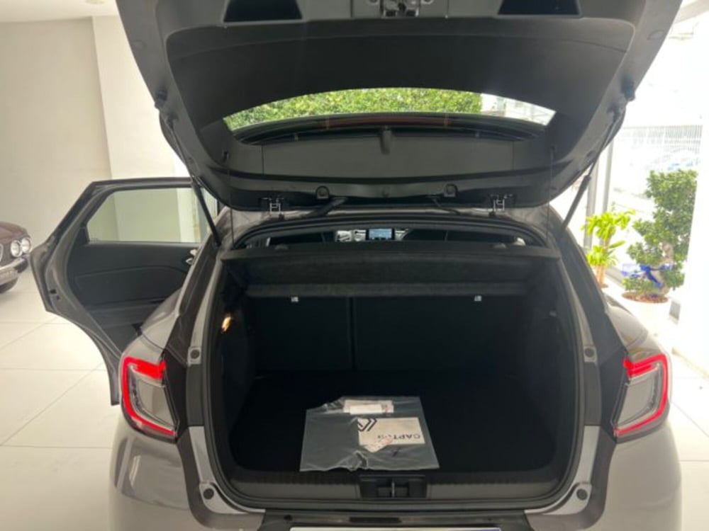 Renault Captur nuova a Napoli (15)