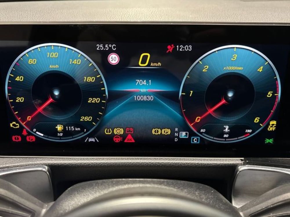 Mercedes-Benz GLB usata a Bologna (13)