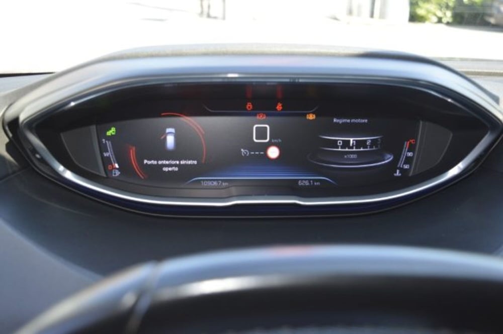 Peugeot 3008 usata a Latina (12)