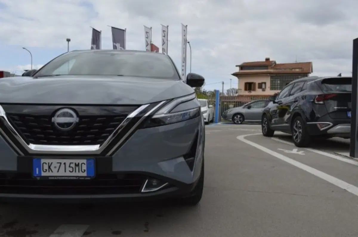 Nissan Qashqai usata a Latina (10)