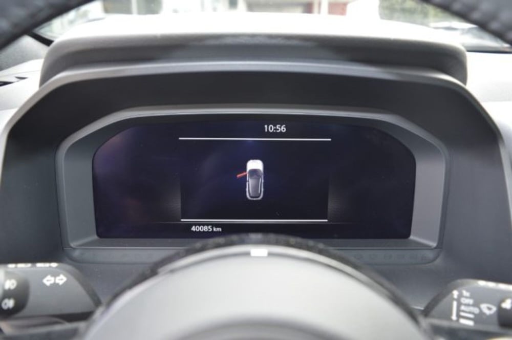 Nissan Qashqai usata a Latina (12)