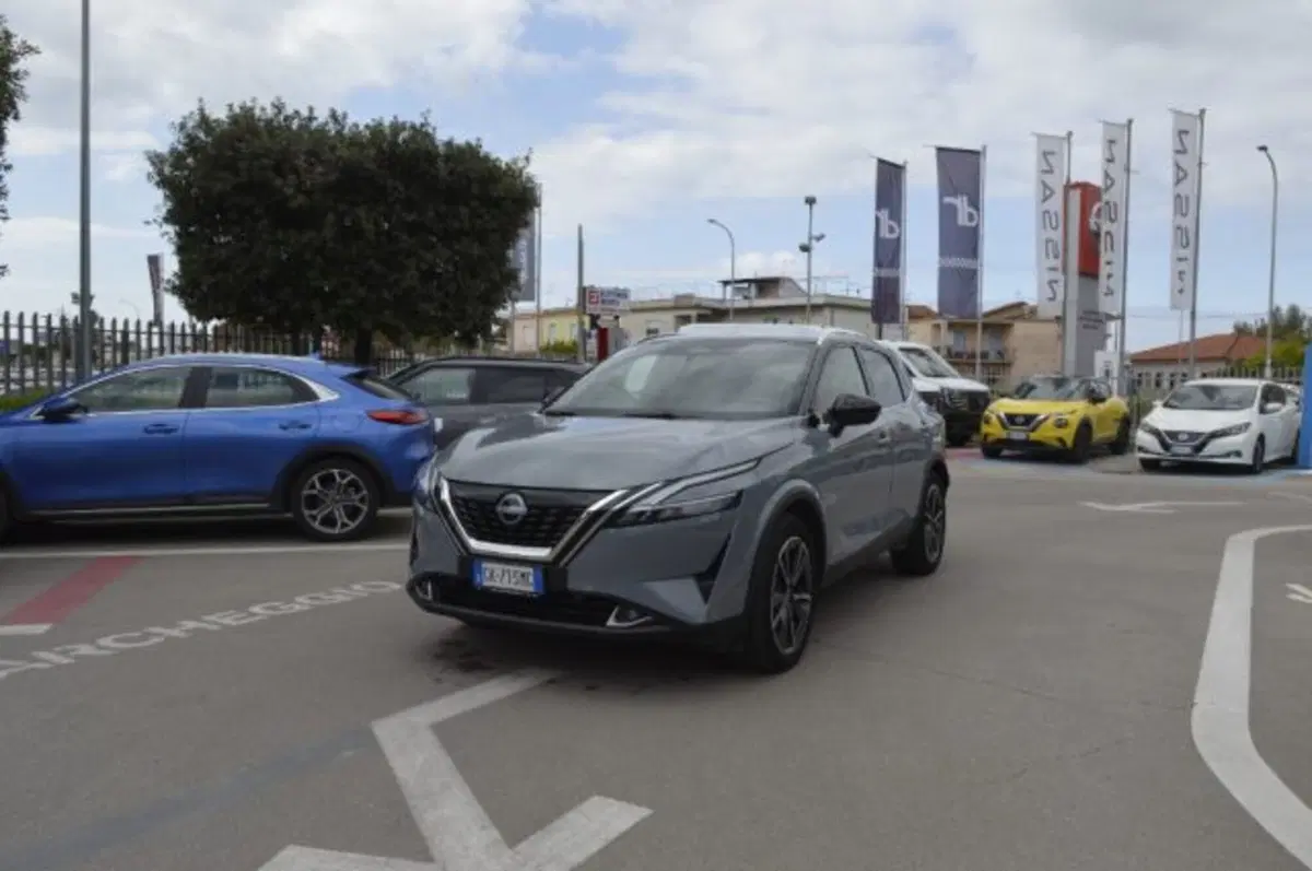 Nissan Qashqai usata a Latina (3)