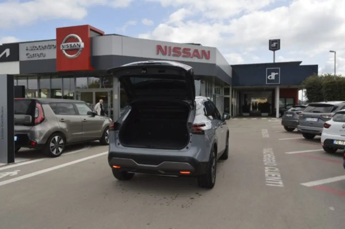Nissan Qashqai usata a Latina (6)