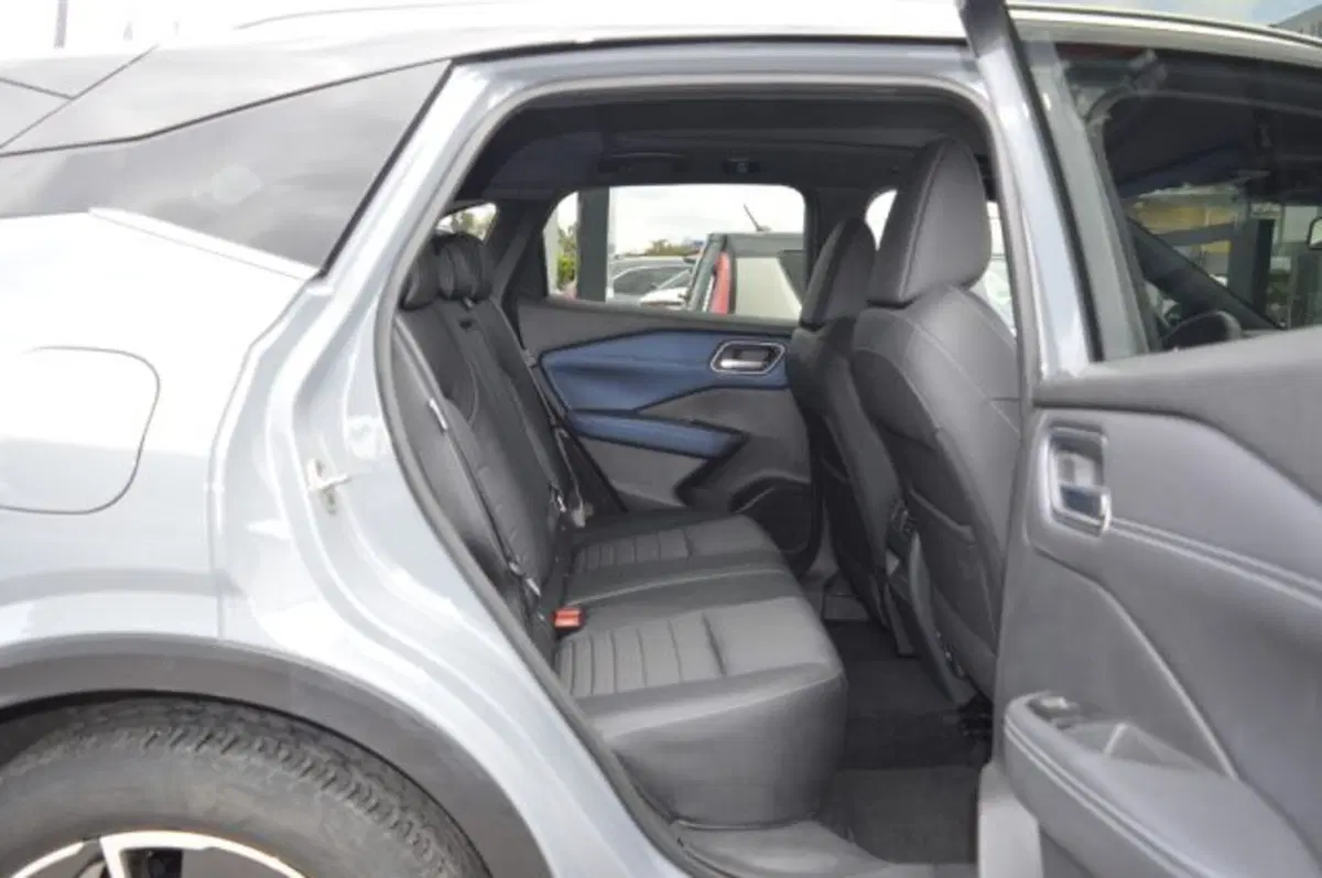 Nissan Qashqai usata a Latina (9)