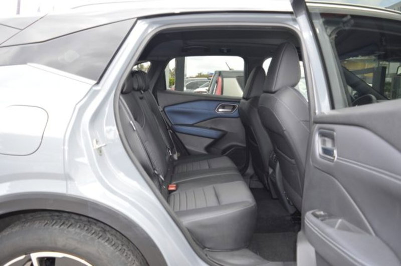 Nissan Qashqai usata a Latina (9)