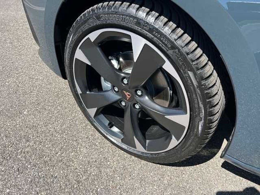 Cupra Leon nuova a Ravenna (13)