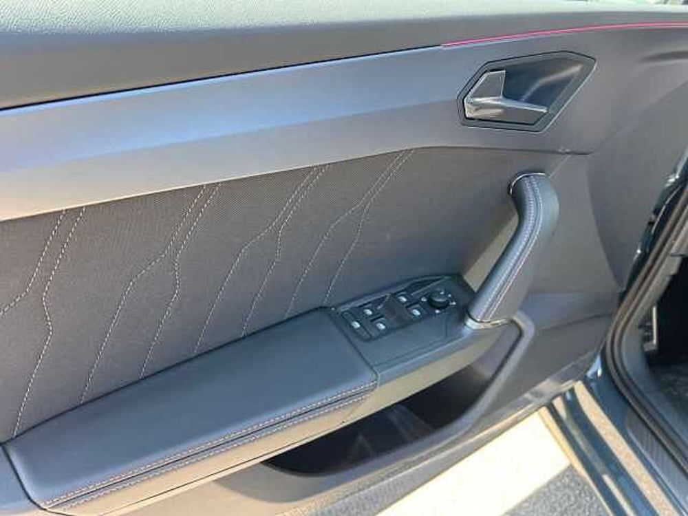 Cupra Leon nuova a Ravenna (8)