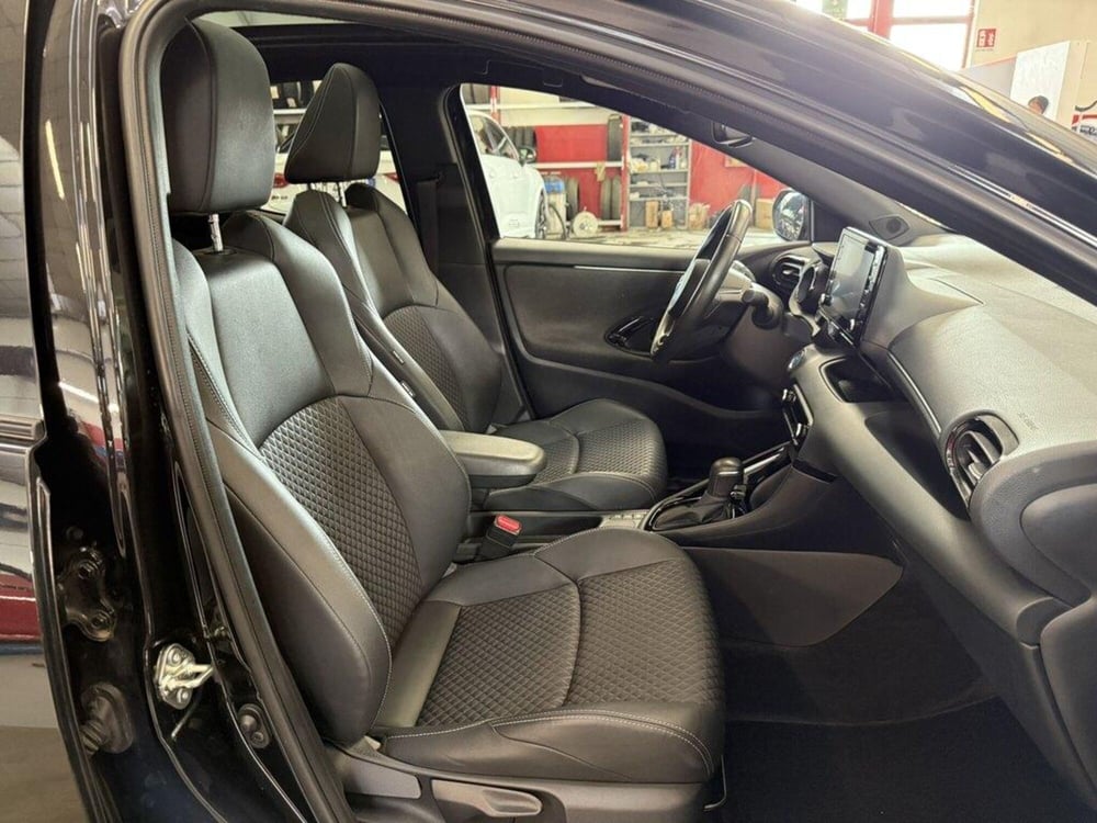 Toyota Yaris Cross usata a Monza e Brianza (9)