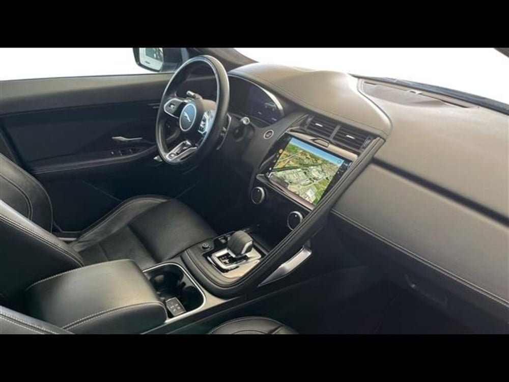 Jaguar E-Pace usata a Firenze (12)