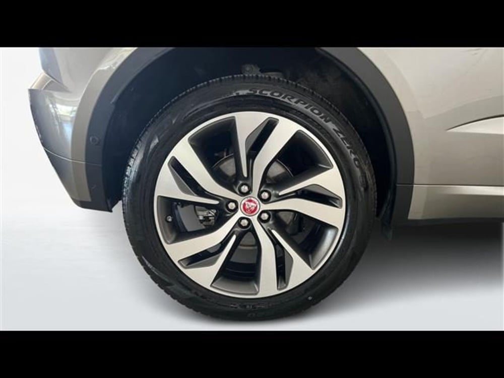 Jaguar E-Pace usata a Firenze (5)