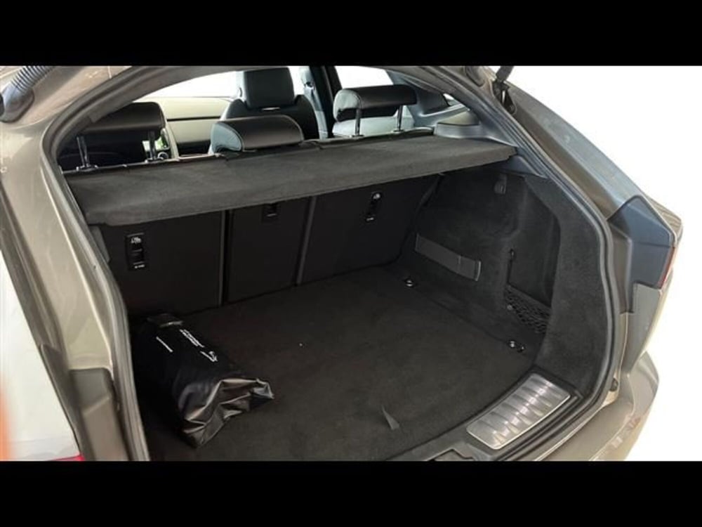 Jaguar E-Pace usata a Firenze (9)