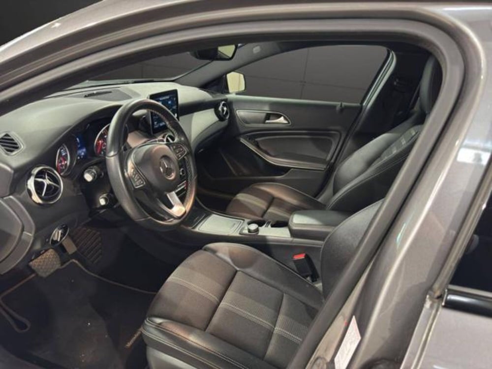 Mercedes-Benz GLA SUV usata a Milano (8)