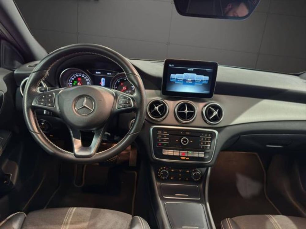 Mercedes-Benz GLA SUV usata a Milano (9)