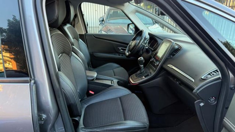 Renault Grand Scénic usata a Roma (19)