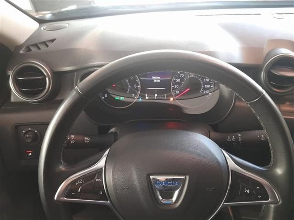 Dacia Duster usata a Cremona (9)