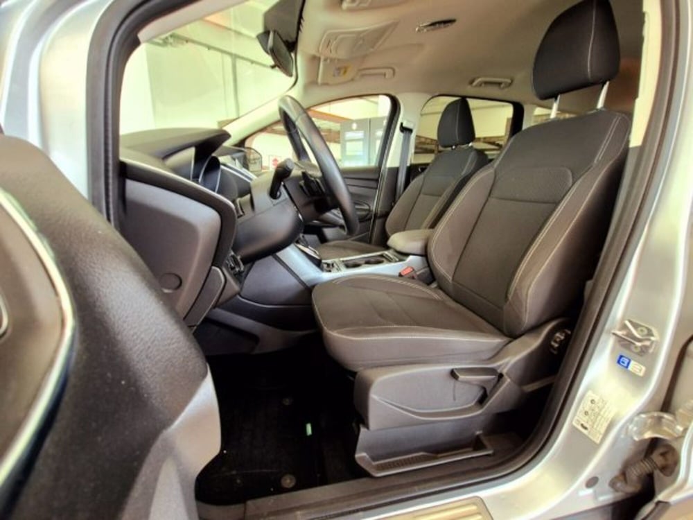 Ford Kuga nuova a Oristano (15)