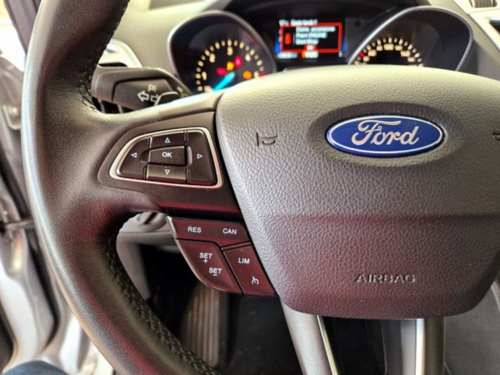 Ford Kuga nuova a Oristano (20)