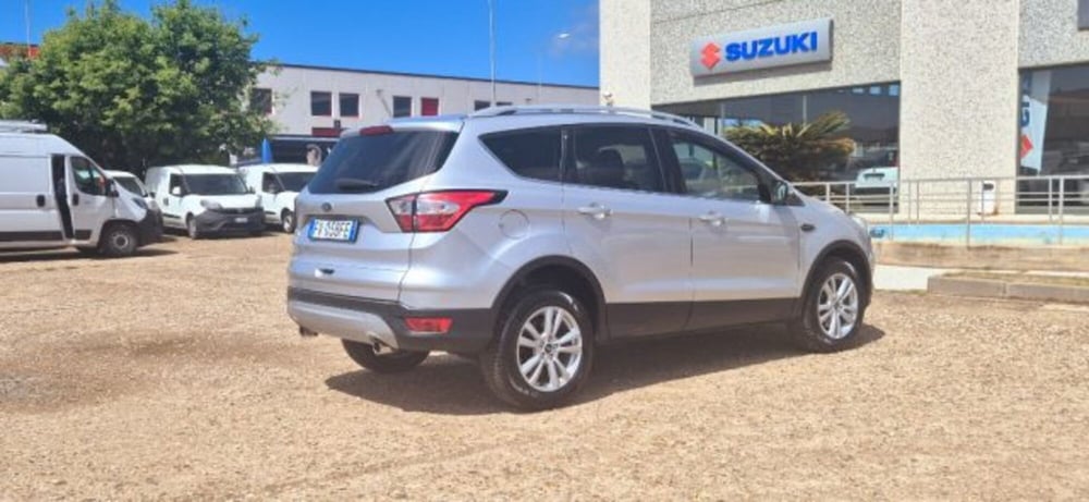 Ford Kuga nuova a Oristano (3)