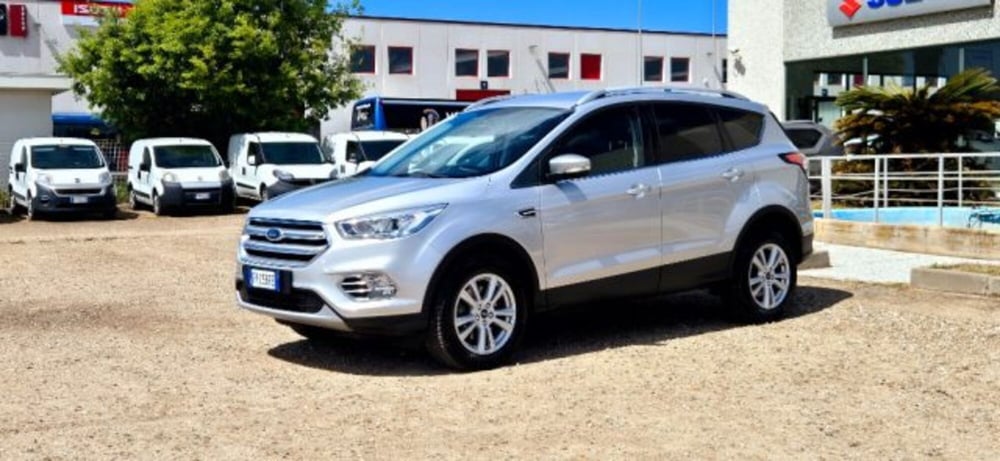 Ford Kuga nuova a Oristano (5)