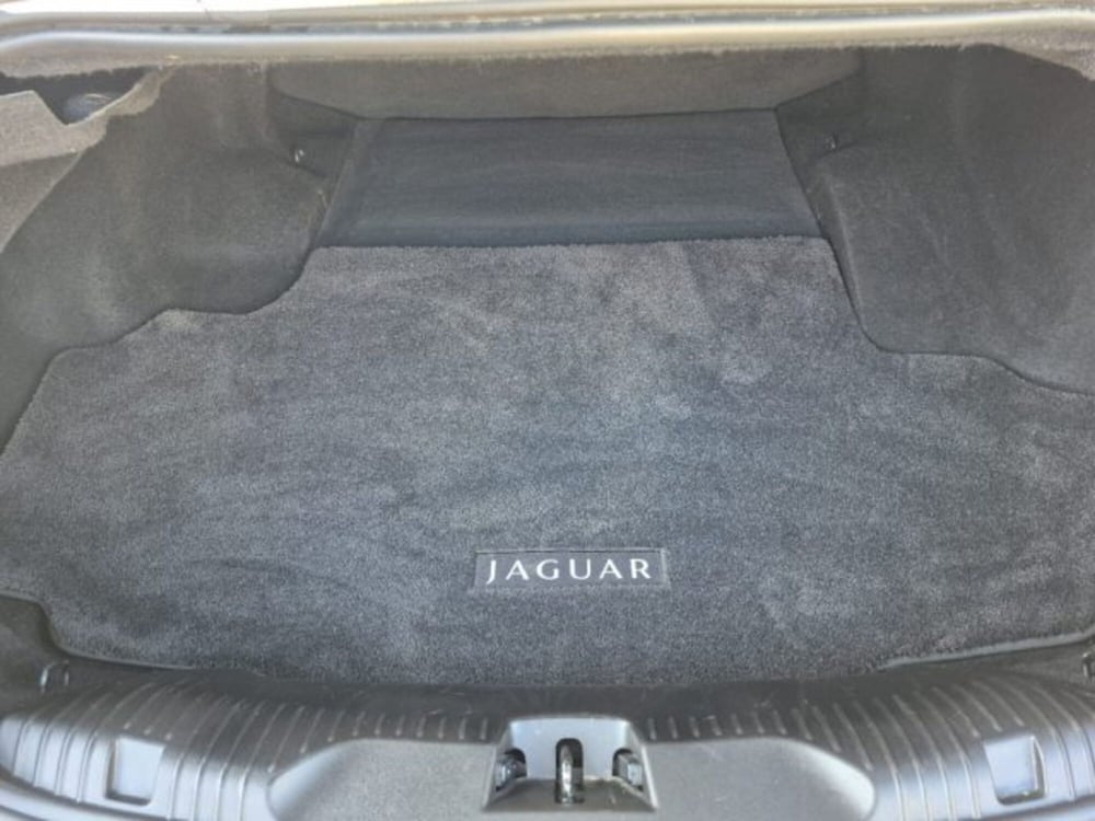 Jaguar XF usata a Bologna (9)